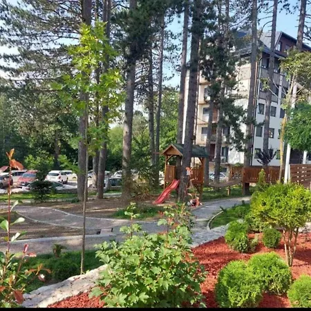 Avalon Titova شقة *